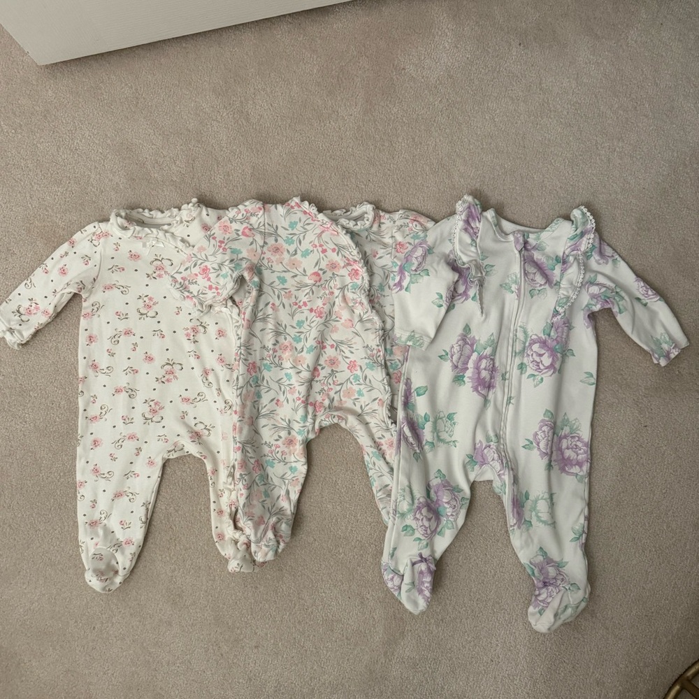 Lot of 3 baby girls Little Me Footies size 6M